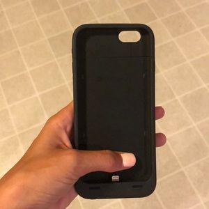 Mophie iPhone 6 case with USB charger